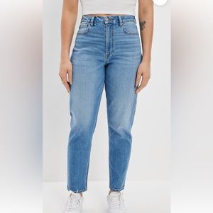 American Eagle Curvy Mom Jeans